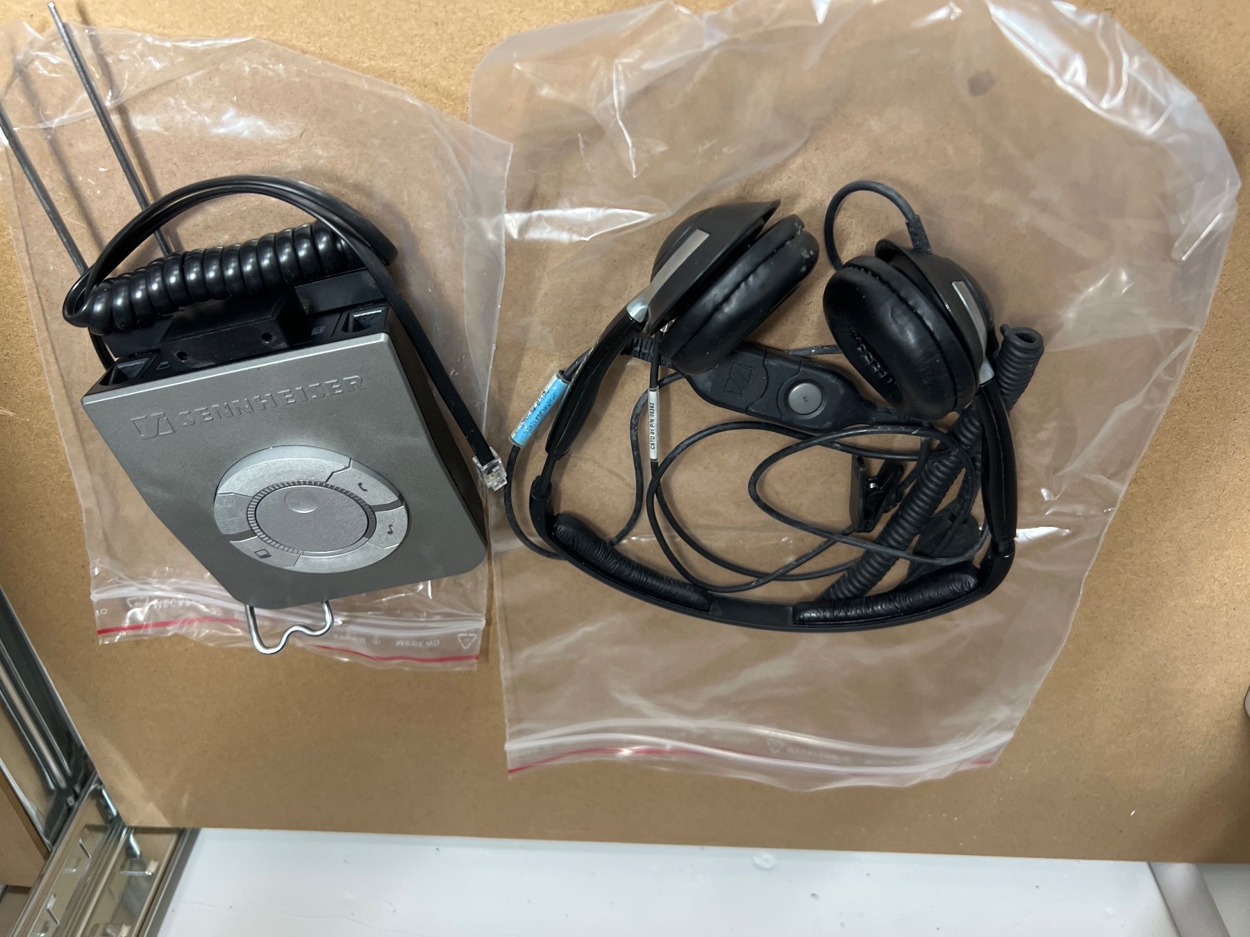 Sennheiser Casques audio: Sennheiser Wireless Headphones – Défectueux à Mülligen par vagos85 1