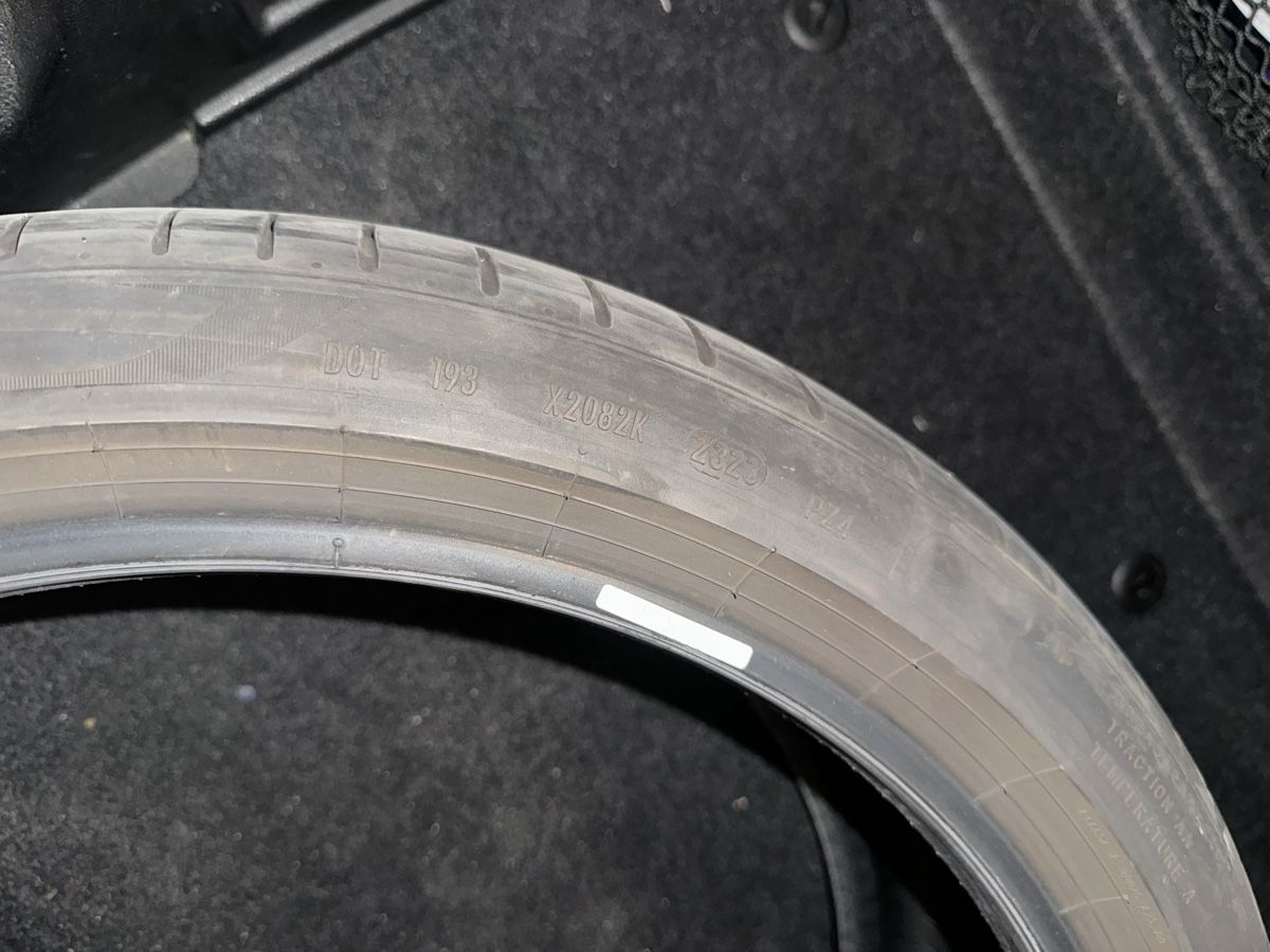 Pneumatici & Ruote complete: Pirelli P Zero 225/40/R19 93Y – Usato da St. Gallen venduto da m.gdl 1