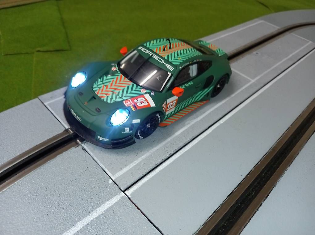 Carrera Rennbahnen: Carrera Digital 132 Porsche 911 RSR – Gebraucht aus Langenthal von noa_9wcy 3