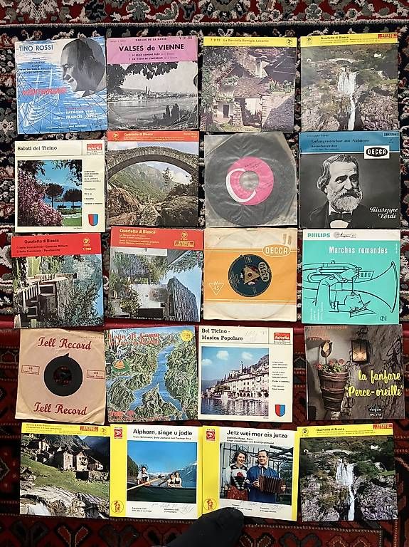 Dischi in vinile: Vinyles – Usato da Genève venduto da Ange71 1