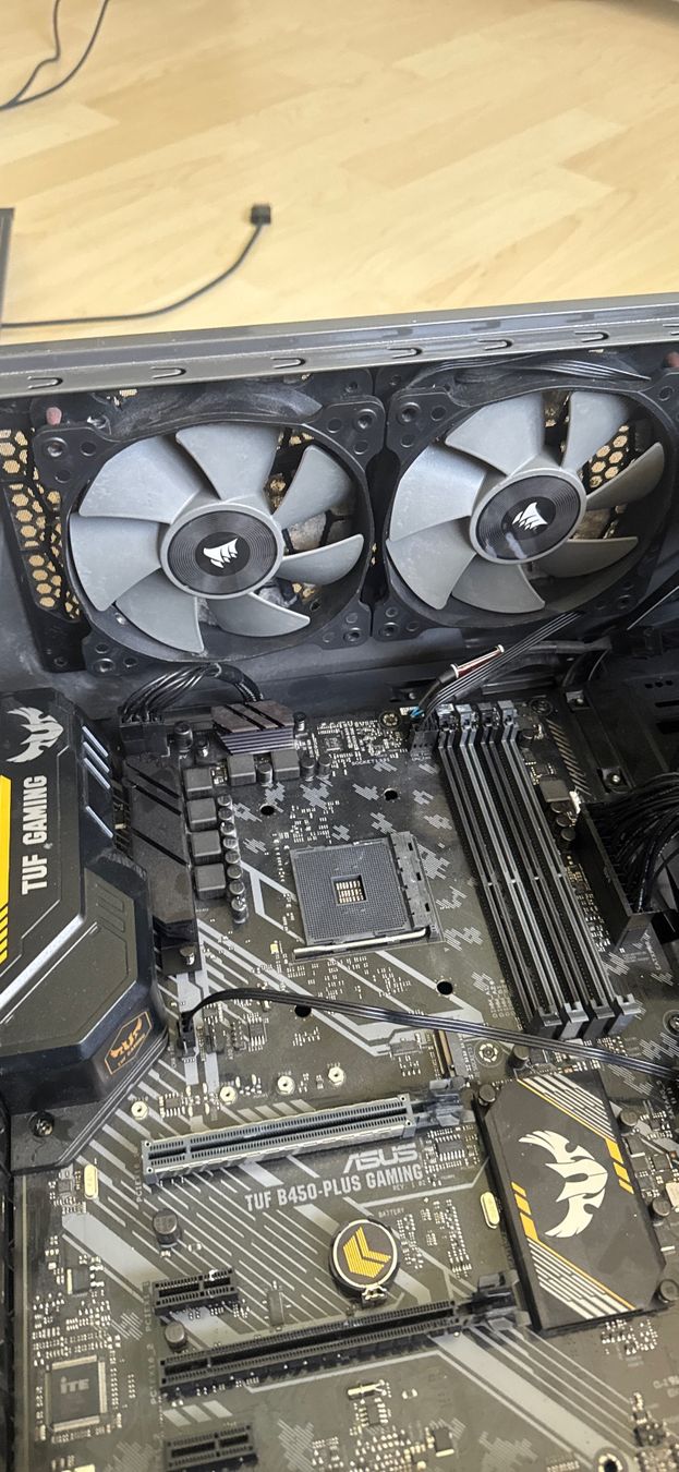 Amd PC: Gaming PC Essentials + Maus & Tastaur – Usato da Niederhünigen venduto da shoel 6