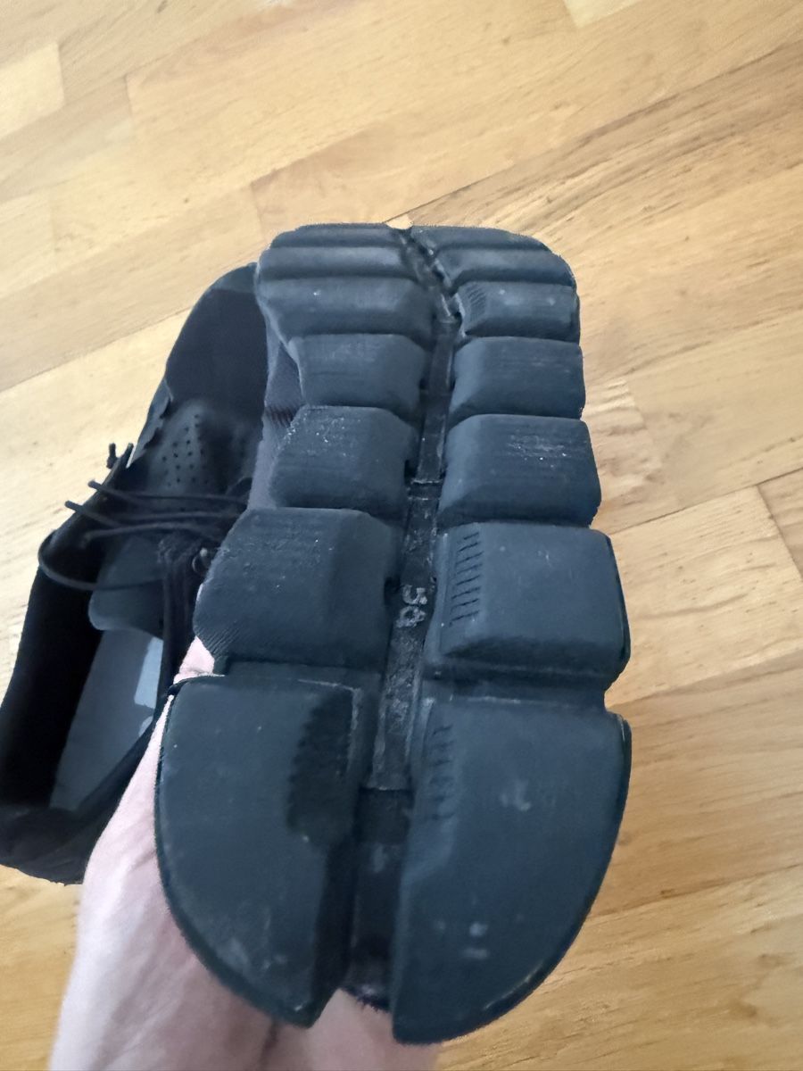 On Scarpe da uomo: On Running Cloud 5 Black EUR 42 used condition – Usato da Zürich venduto da kuengka 5