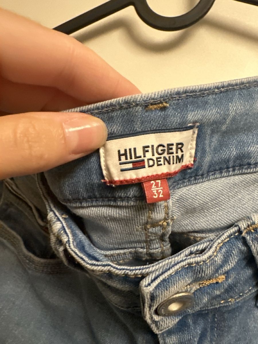 Tommy Hilfiger Jeans: Jeans Packet, Tommy Hilfiger &Levi's – Gebraucht aus Zug von a.marryl 7