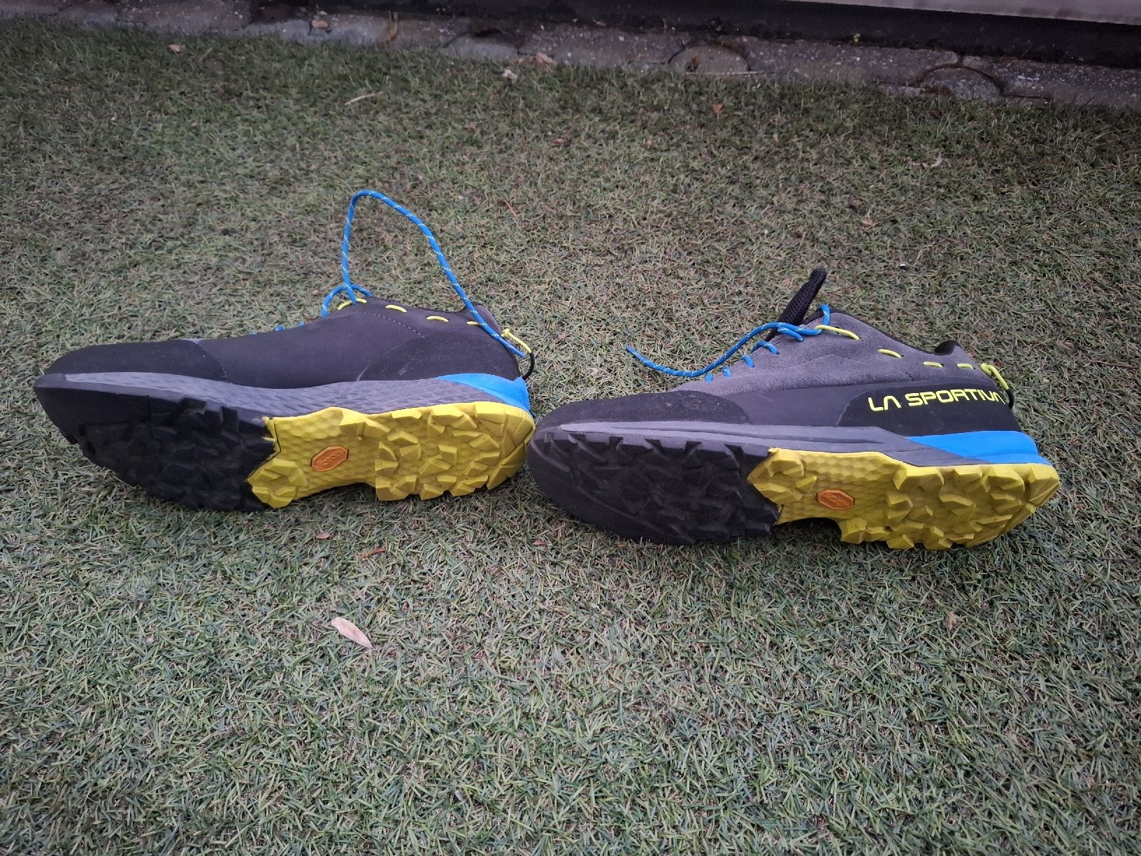 La Sportiva Scarpe da uomo: La Sportiva Guide 43.5 – Nuovo (secondo la descrizione) da Luzern venduto da nin_yfj7 1