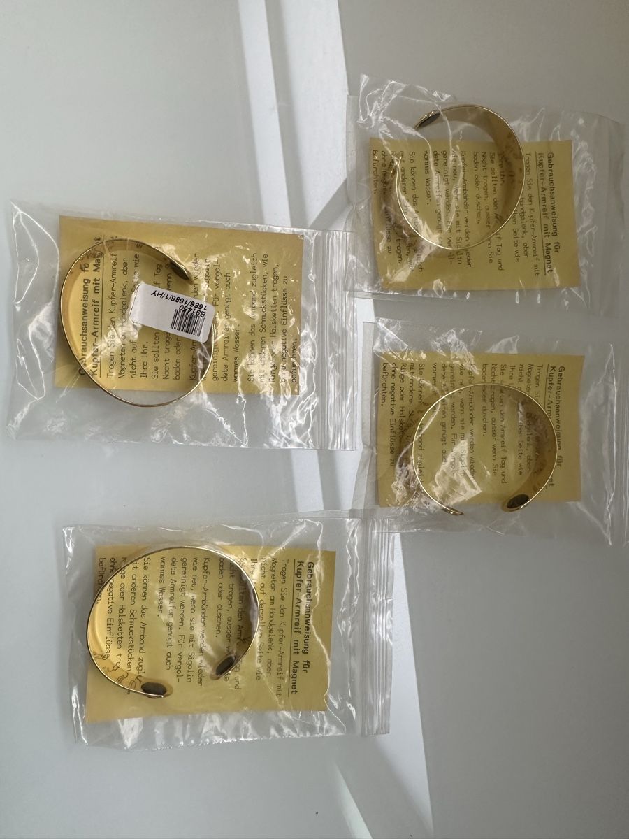 Bracciali & Braccialetti: Kupfer-Armreif mit Magnet Neu – Nuovo e nell'imballaggio originale da Frümsen venduto da Swissline90 1