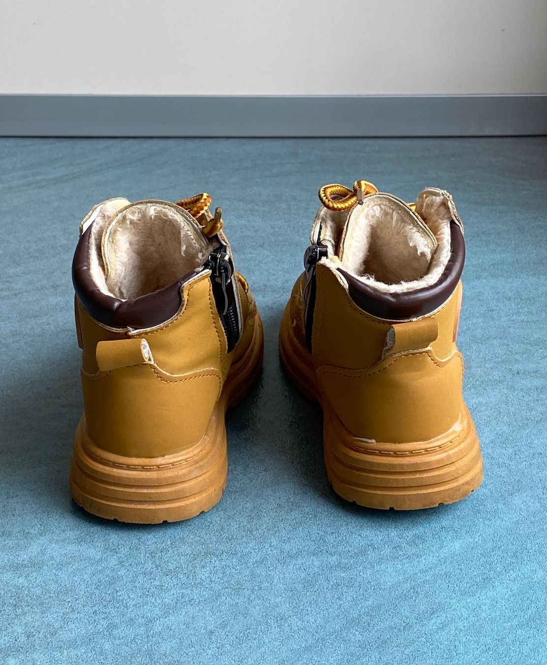 Scarpe per ragazzi: Kinderschuhe Gr. 22 – Usato da Olten venduto da ksenya.s 2