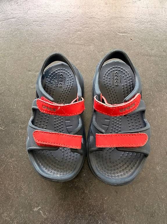 Chaussures garçon: Crocs kindersandale – D'occasion à Zürich par sua_8b9h 1