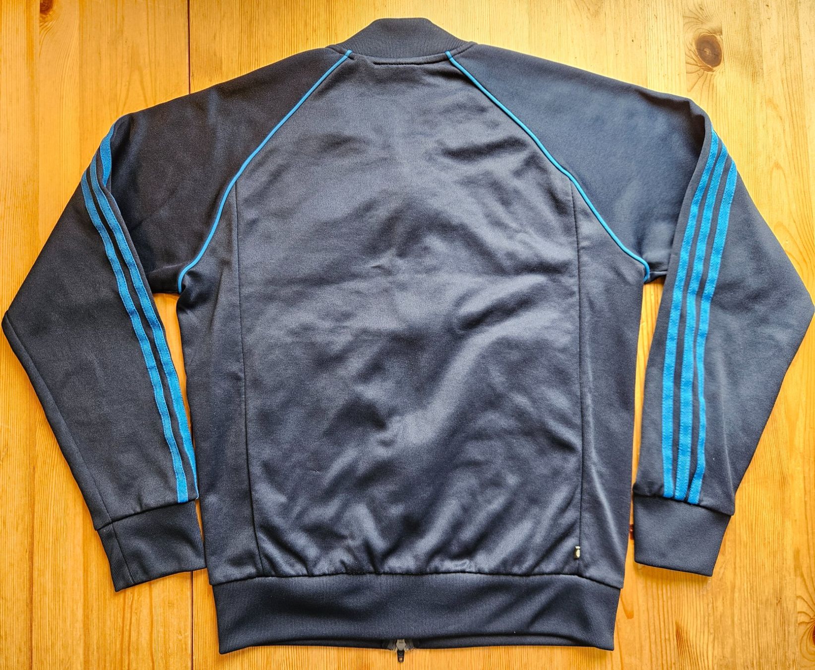 Adidas Giacche: Jacke adidas Grösse S retro – Usato da Hägglingen venduto da United-Village-Trade 5