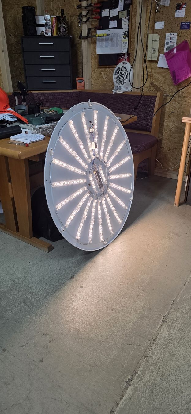 Lampadari & plafoniere: Runde Deckenlampe mit LED-Sternenhimmel-Effekt  – Usato da Wittenbach venduto da gruezi-schwiz 3