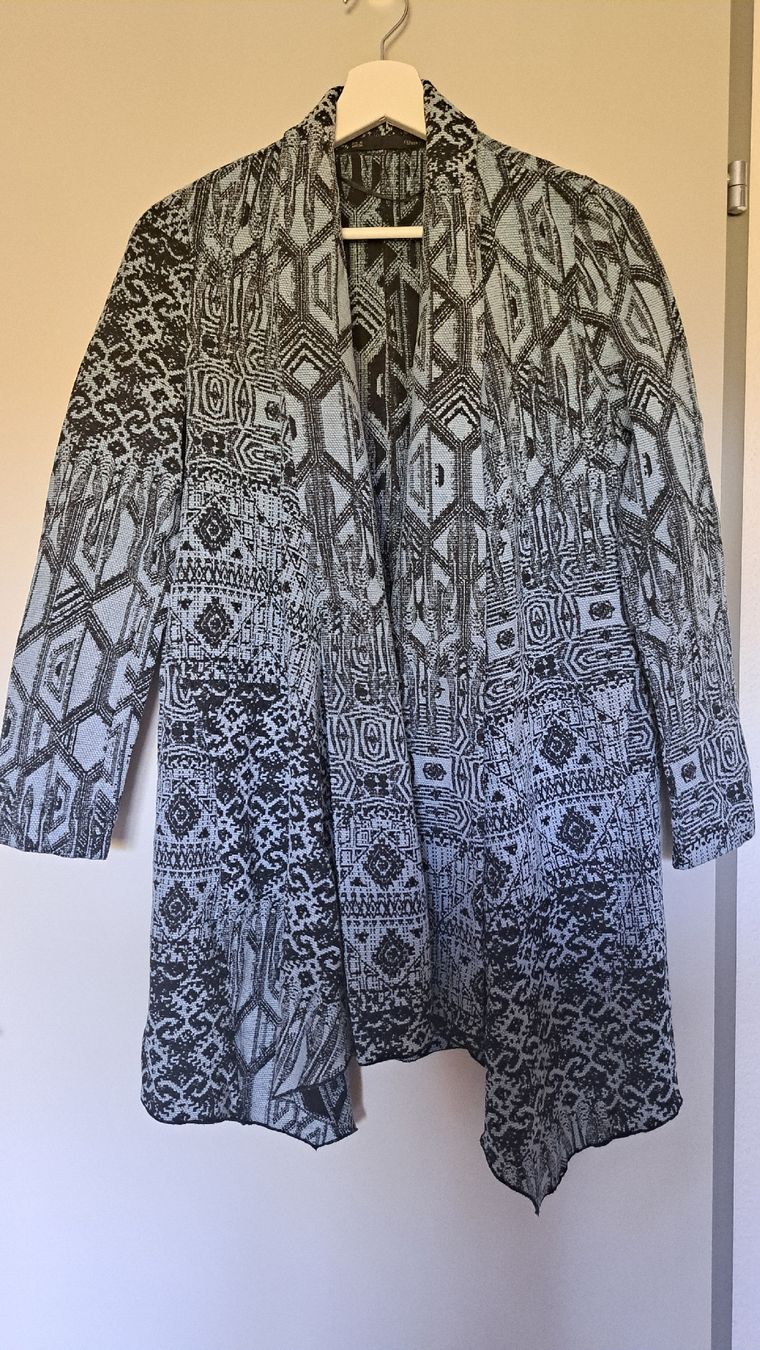 Giacche: Sfera Strickjacke Cardigan – Usato da Winterthur venduto da ml2_58mm