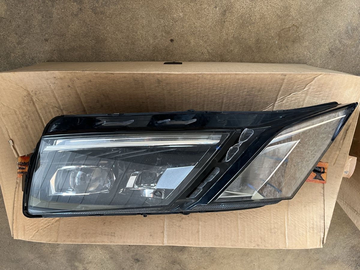 Fari: Scheinwerfer SKODA Octavia RS 5E1 941 016 D LED  – Usato da Ballwil venduto da Bueri23 6