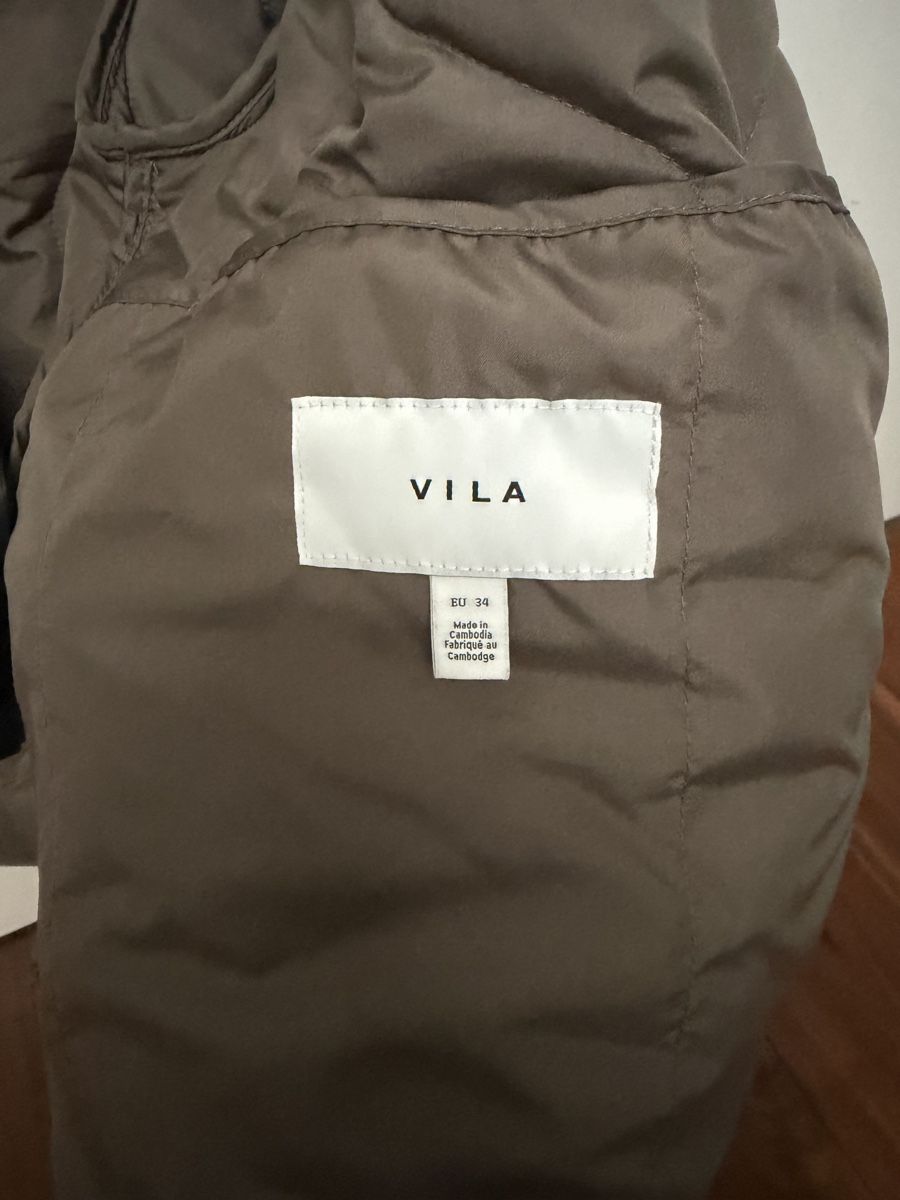 Vila Giacche: VILA - Übergangsjacke  – Usato da Wettingen venduto da han_skf6 1