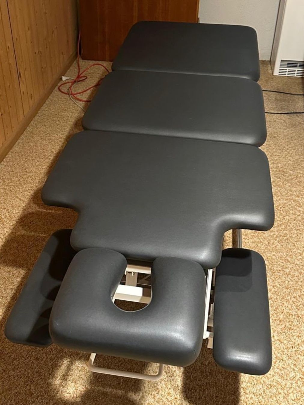 Massagegeräte: Table de massage Atlas – Gebraucht aus Moutier von Lebaladin63 1