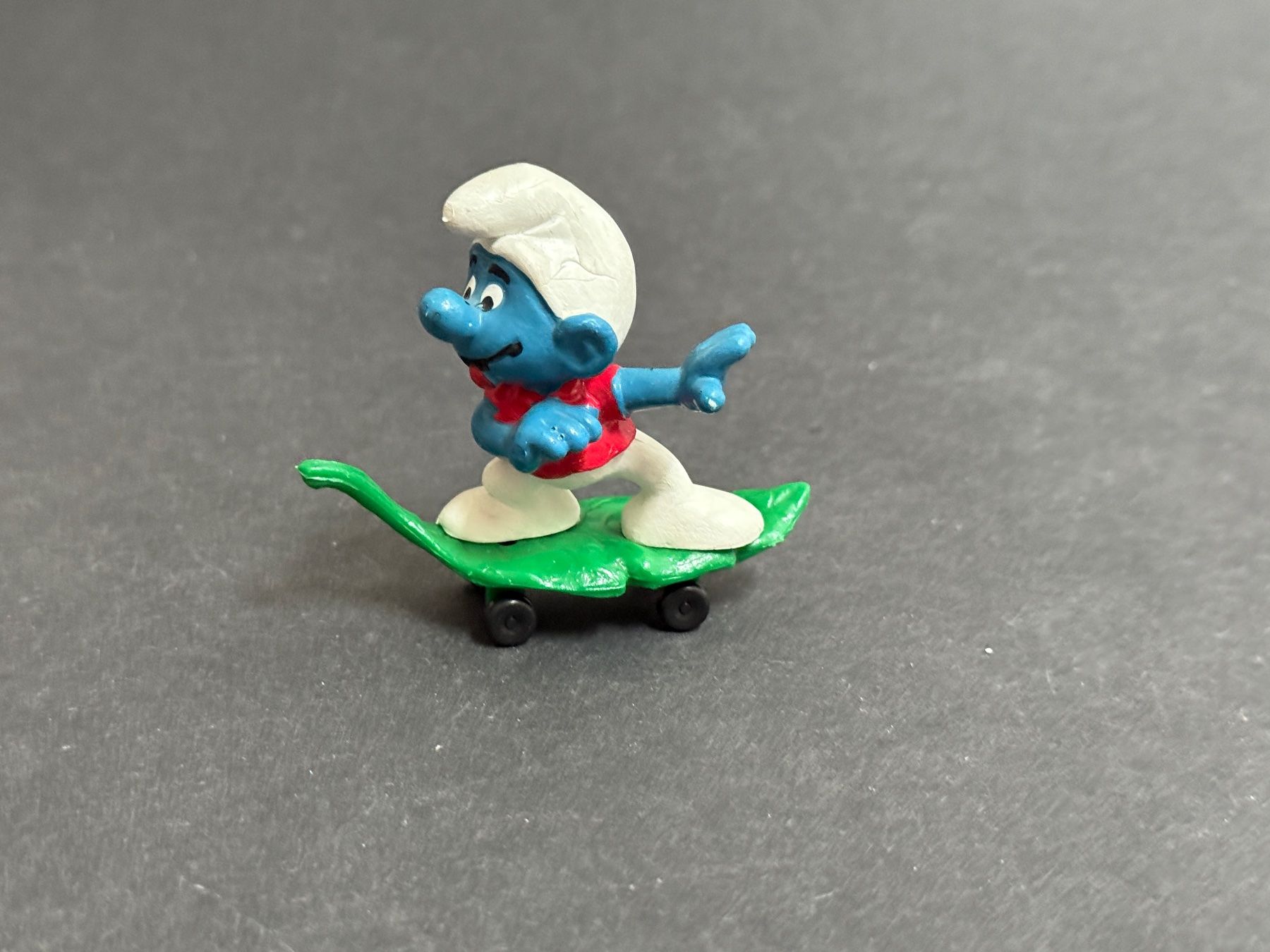 Schleich Statuette: Schleich Schlumpf Peyo auf Skateboard – Usato da Ennetbaden venduto da mapa05 1
