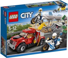LEGO City 60137 - Abschleppwagen auf Abwegen