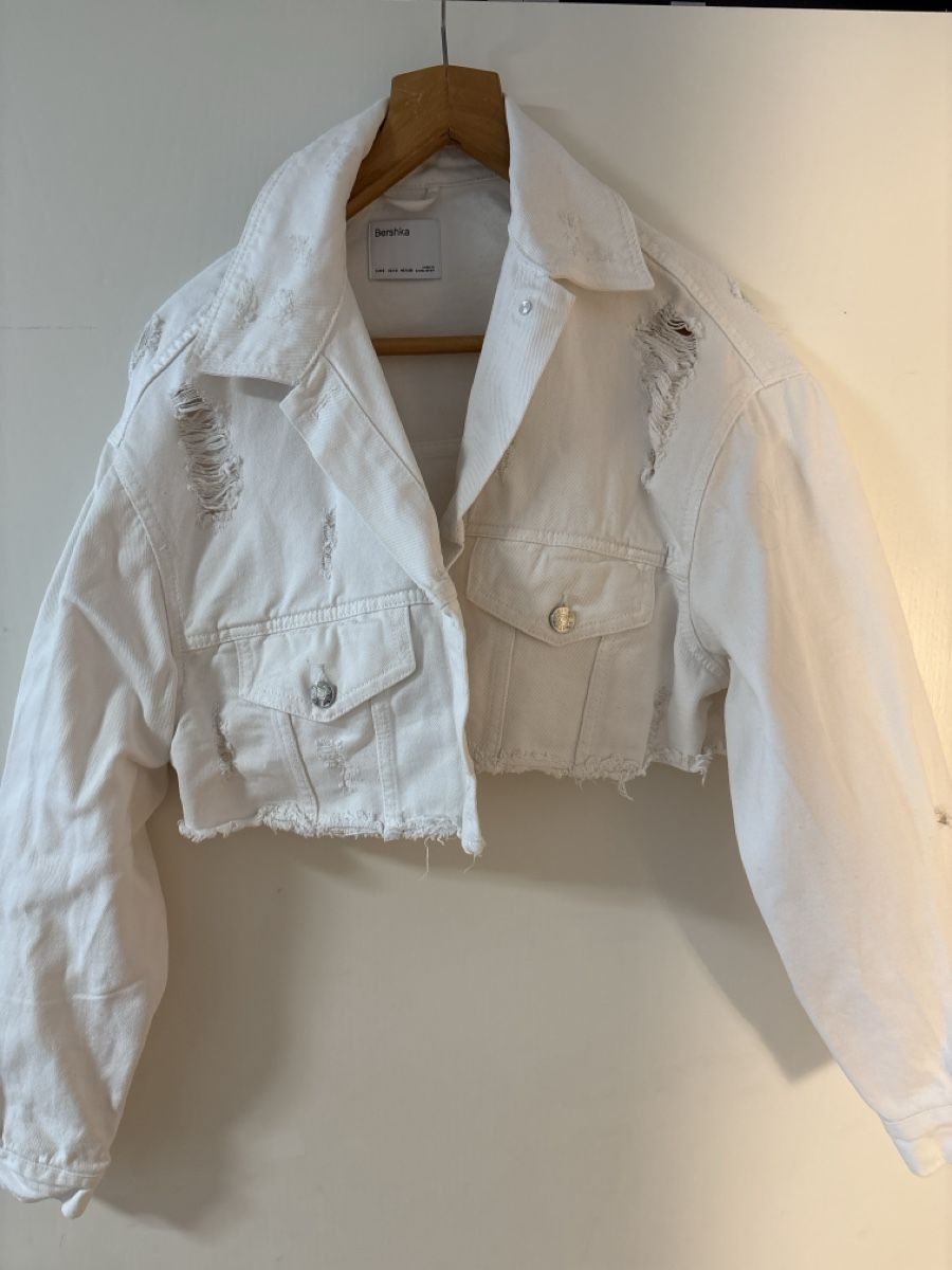 Bershka Giacche: Bershka giacca jeans – Nuovo (secondo la descrizione) da Losone venduto da Chanty1970