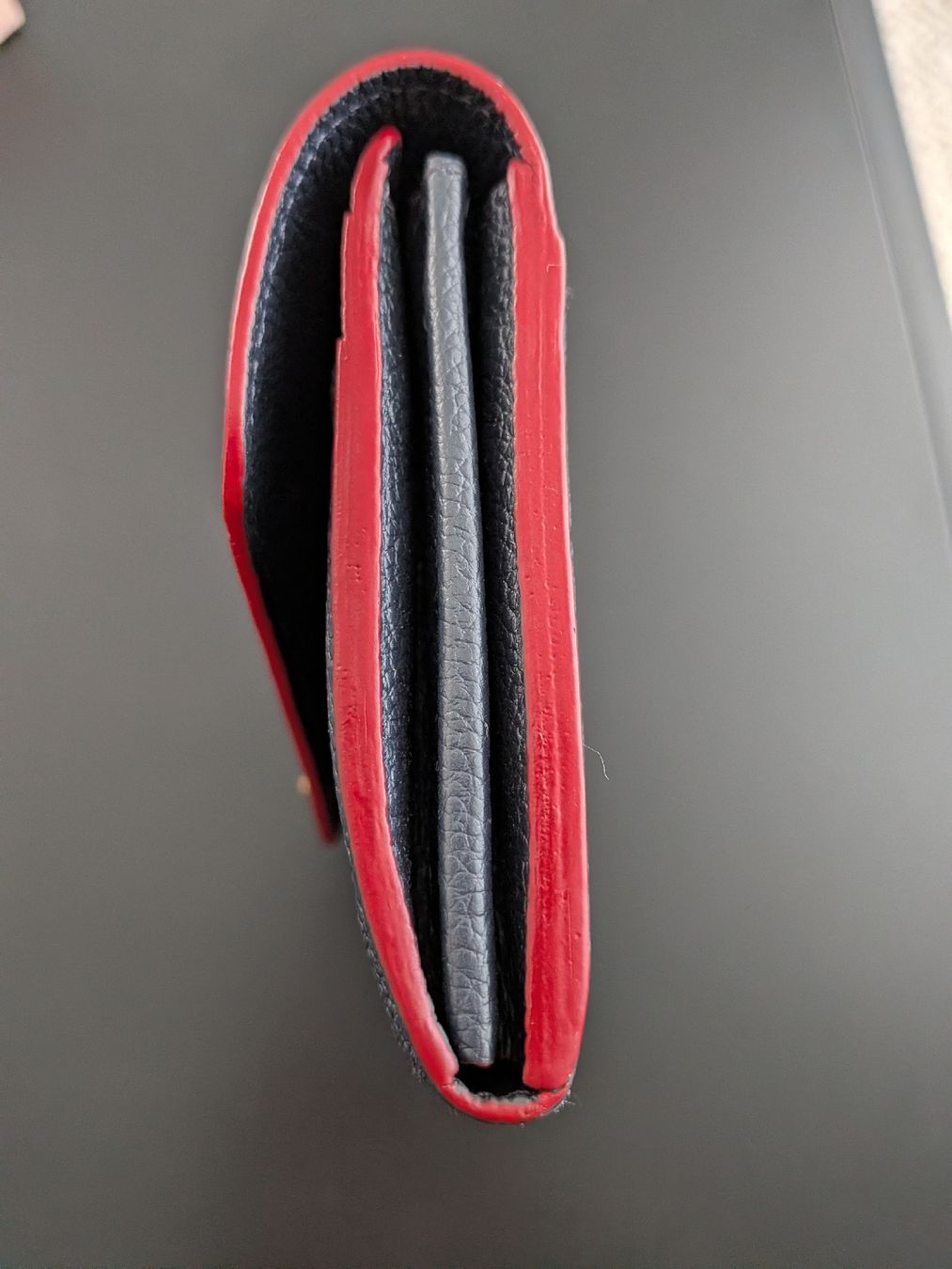 Louis Vuitton Portamonete: Louis Vuitton Sarah Leather Wallet – Usato da Morges venduto da dhi_y2qk 4