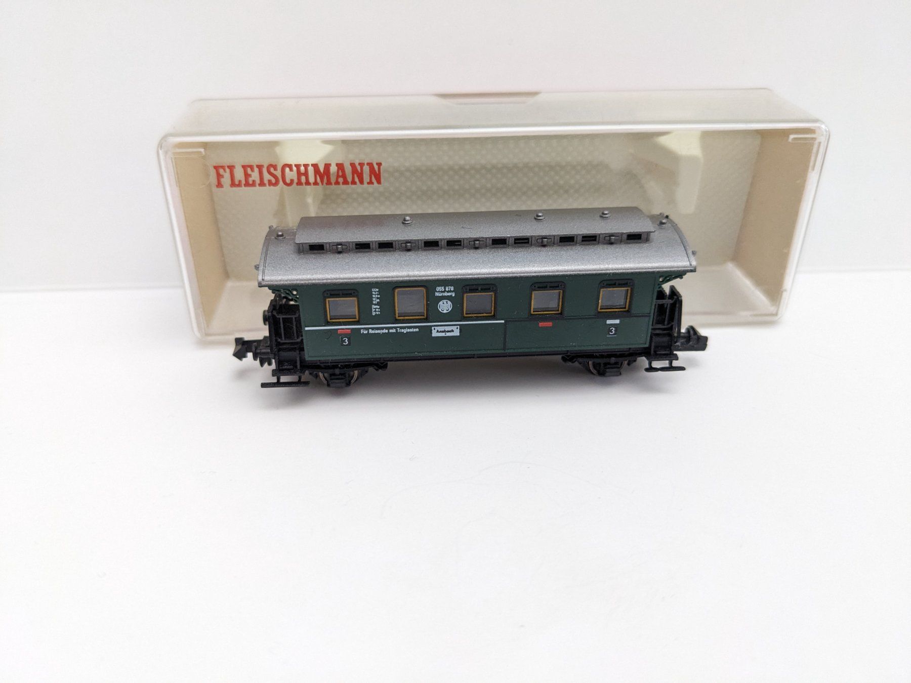 Fleischmann Modelleisenbahnen: Fleischmann Piccolo 8067 Personenwagen N – Gebraucht aus Gland von  3