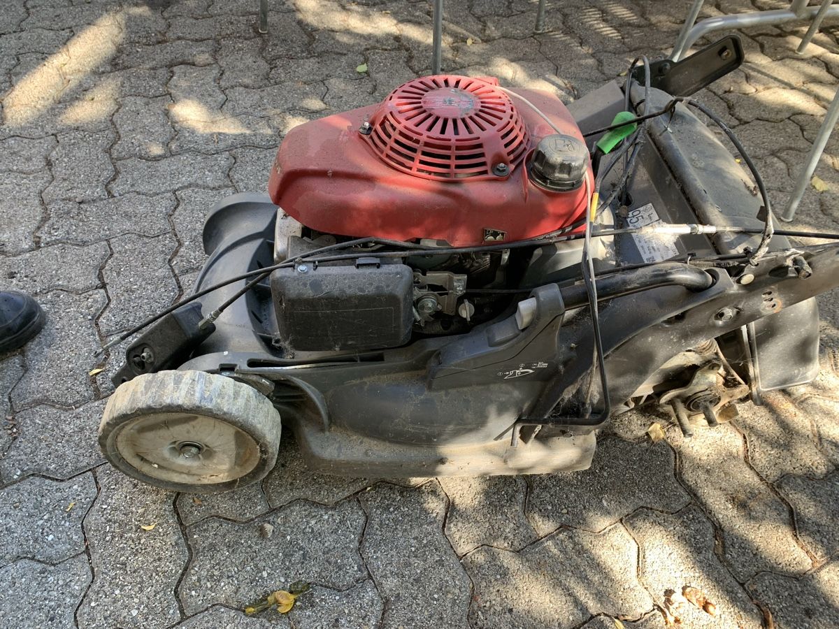 Honda Tondeuses à gazon: Honda Rasenmäher Hrx 476 – Défectueux à Liestal par num_xp75 1