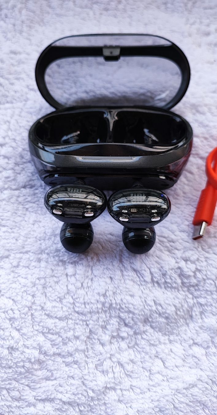 JBL Casques audio: JBL BY HARMAN Soundgear Clips Bluetooth Kopfhörer  – D'occasion à Zollikofen par zar_j67f 5