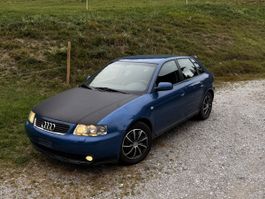 Audi A3 1.8T Quattro 8fach Bereift