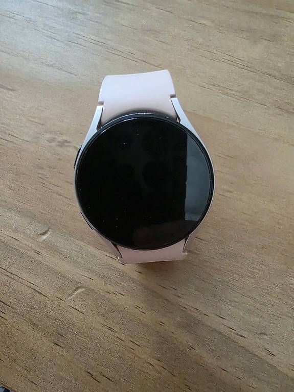 Smartwatch: Samsung galaxie watch 5  – Usato da Collombey venduto da pat_q9nc 2