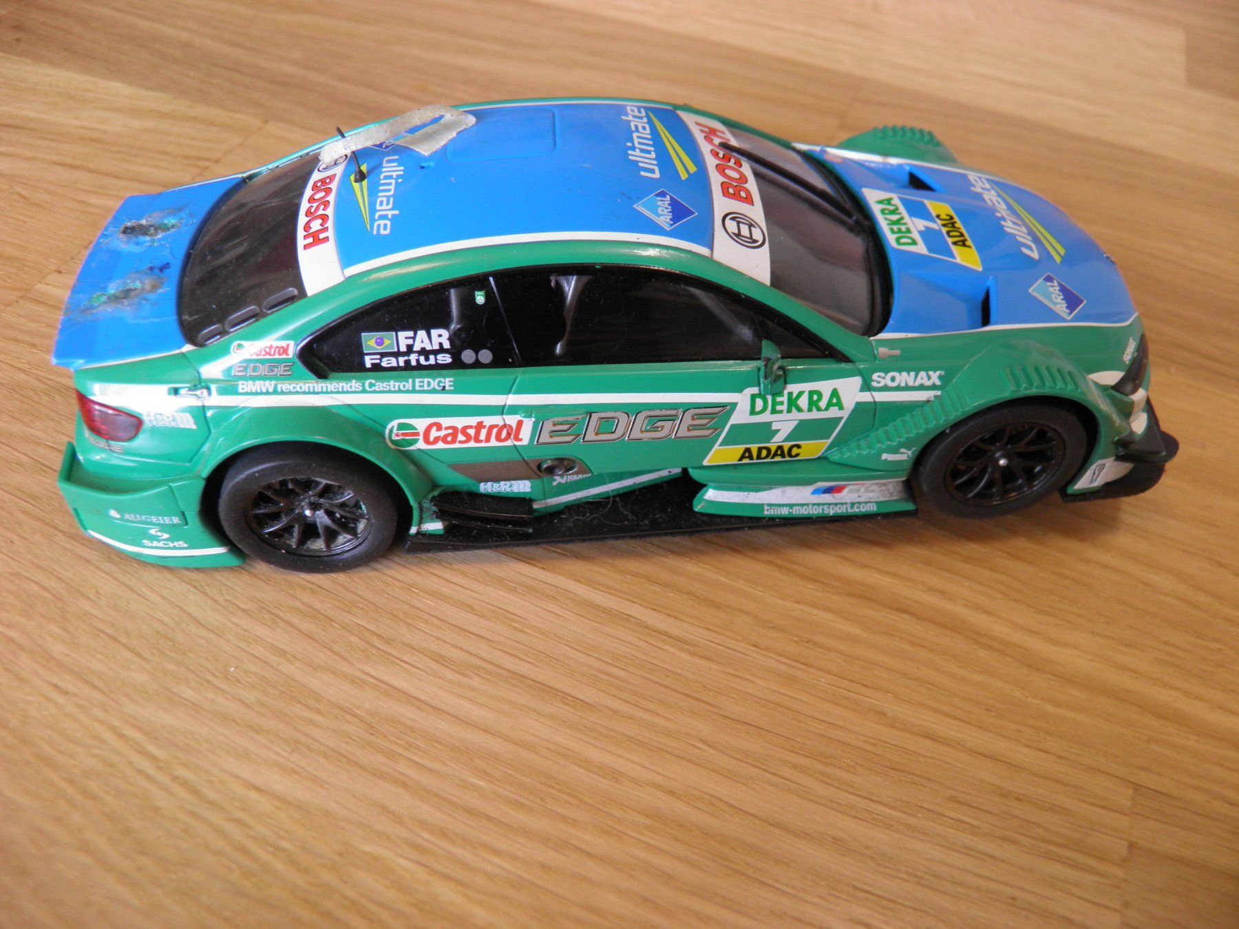 Carrera Piste: Carrera Digital 132 BMW M3 DTM – Usato da Lachen SZ venduto da Hojasuka 2