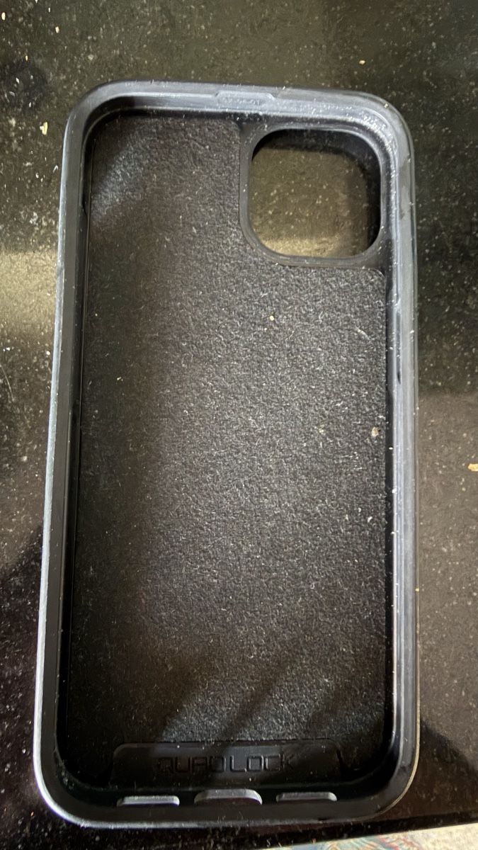 Quad Lock Cover & Protezioni schermo: Quad lock hülle  – Usato da Bern venduto da Robro 1