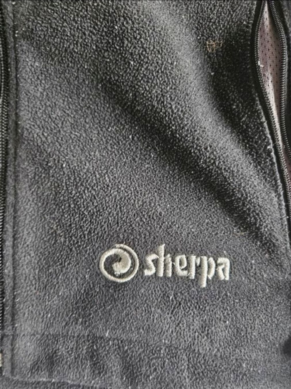 Sherpa Giacche: Sherpa Black Fleece – Nuovo (secondo la descrizione) da Zollikofen venduto da Vintageforyou 3