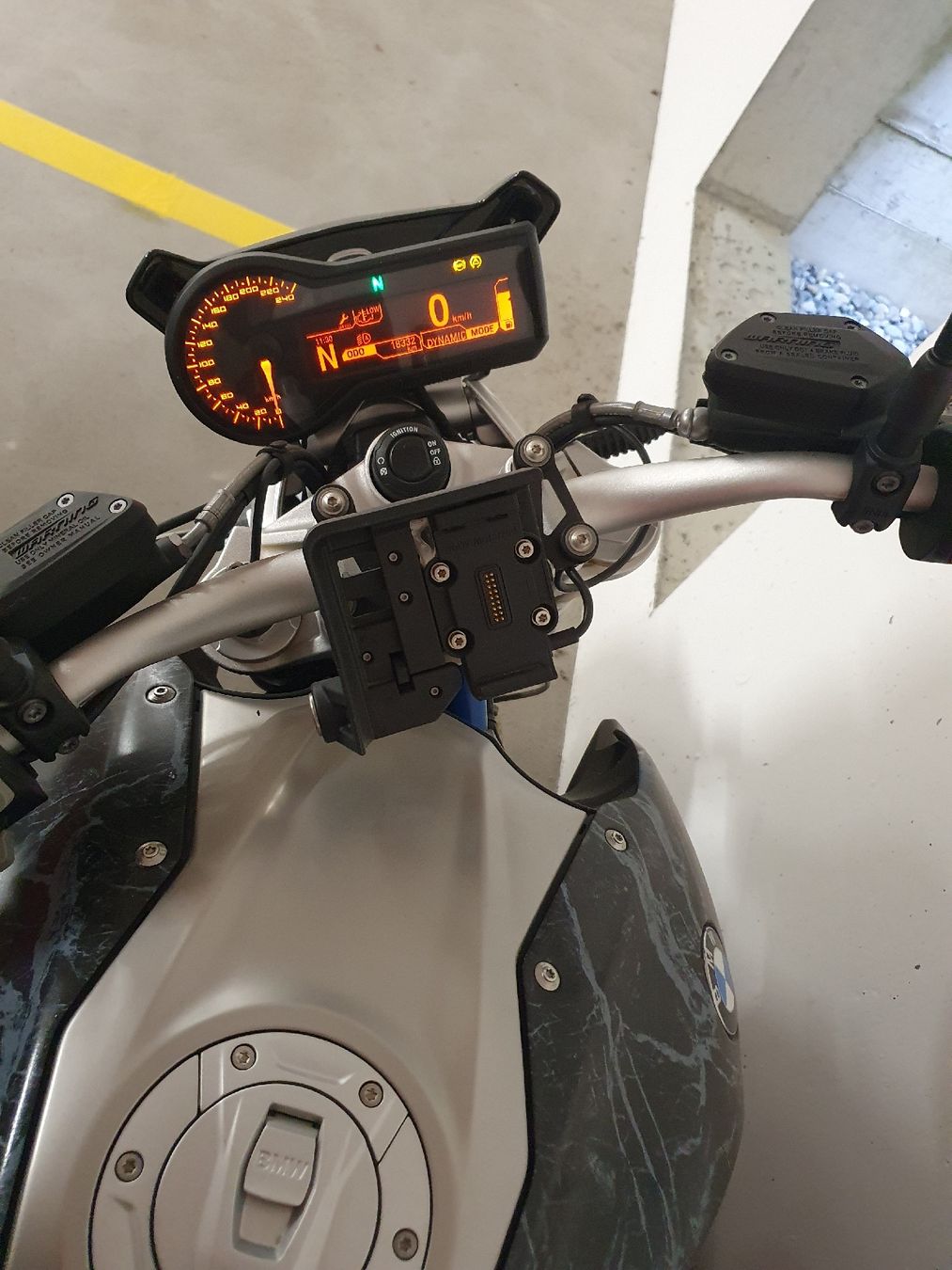 BMW Route: BMW R1200R – D'occasion à Neuenhof par loe_89ff 4