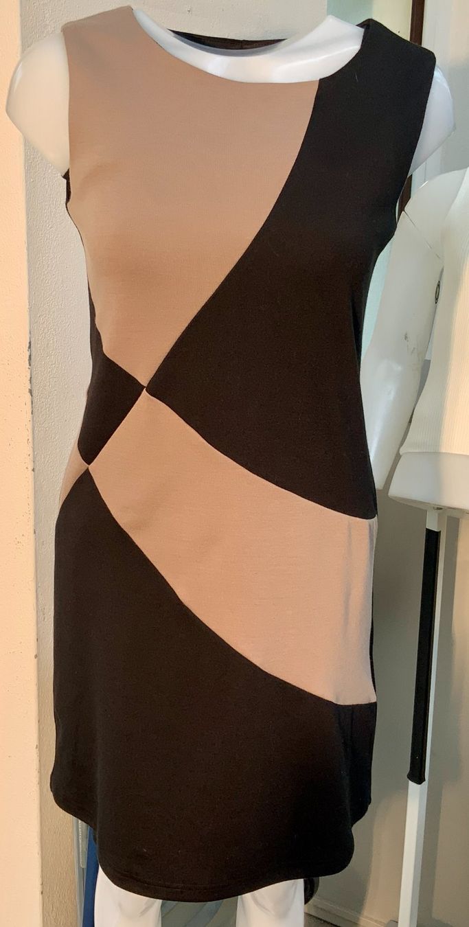 Robes: Damenkleid – D'occasion à Zürich par Drahtzug