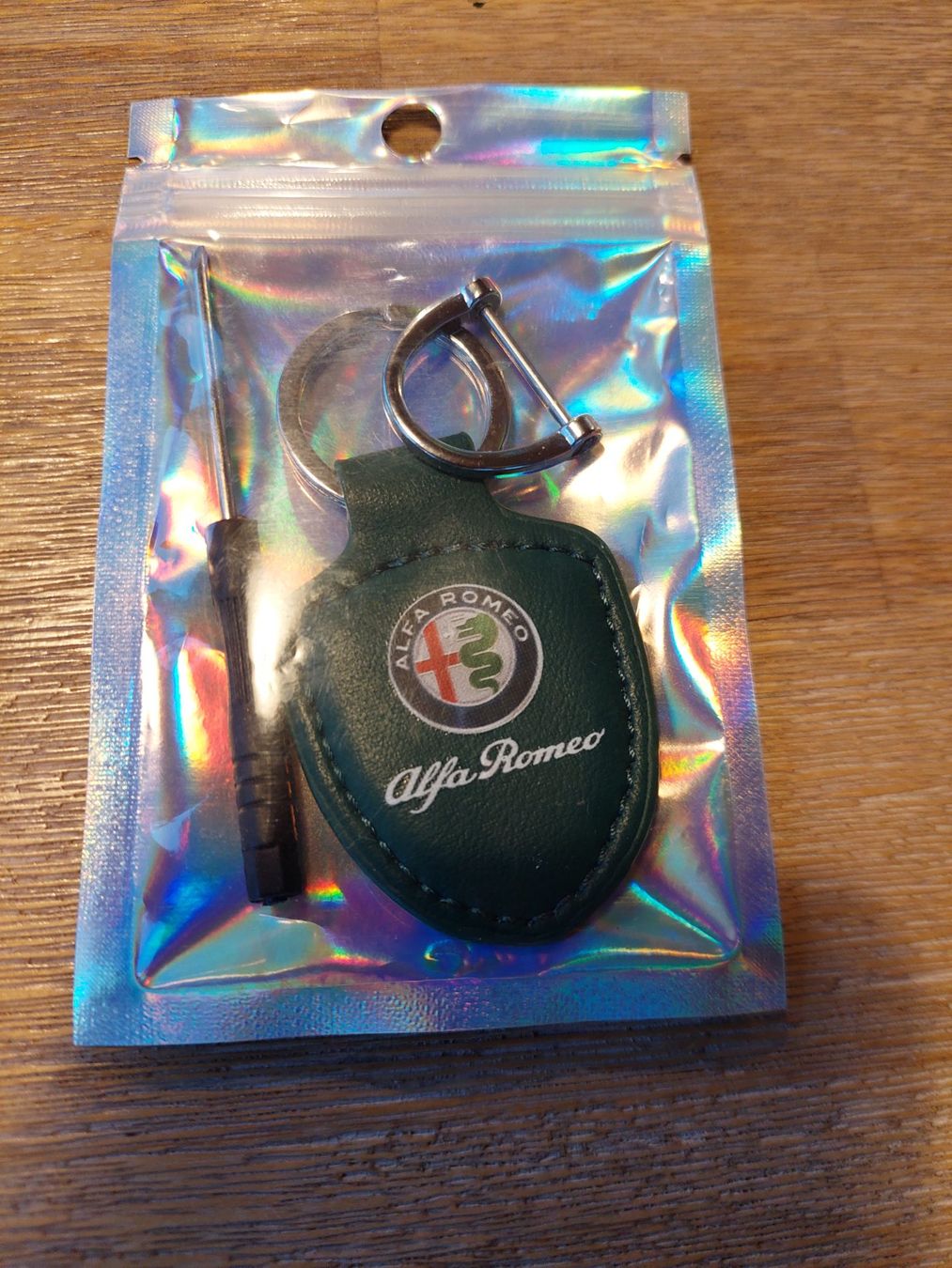 Vespa Portachiavi: Alfa Romeo - Schlüsselanhänger – Nuovo e nell'imballaggio originale da Zürich venduto da makimakimak 3
