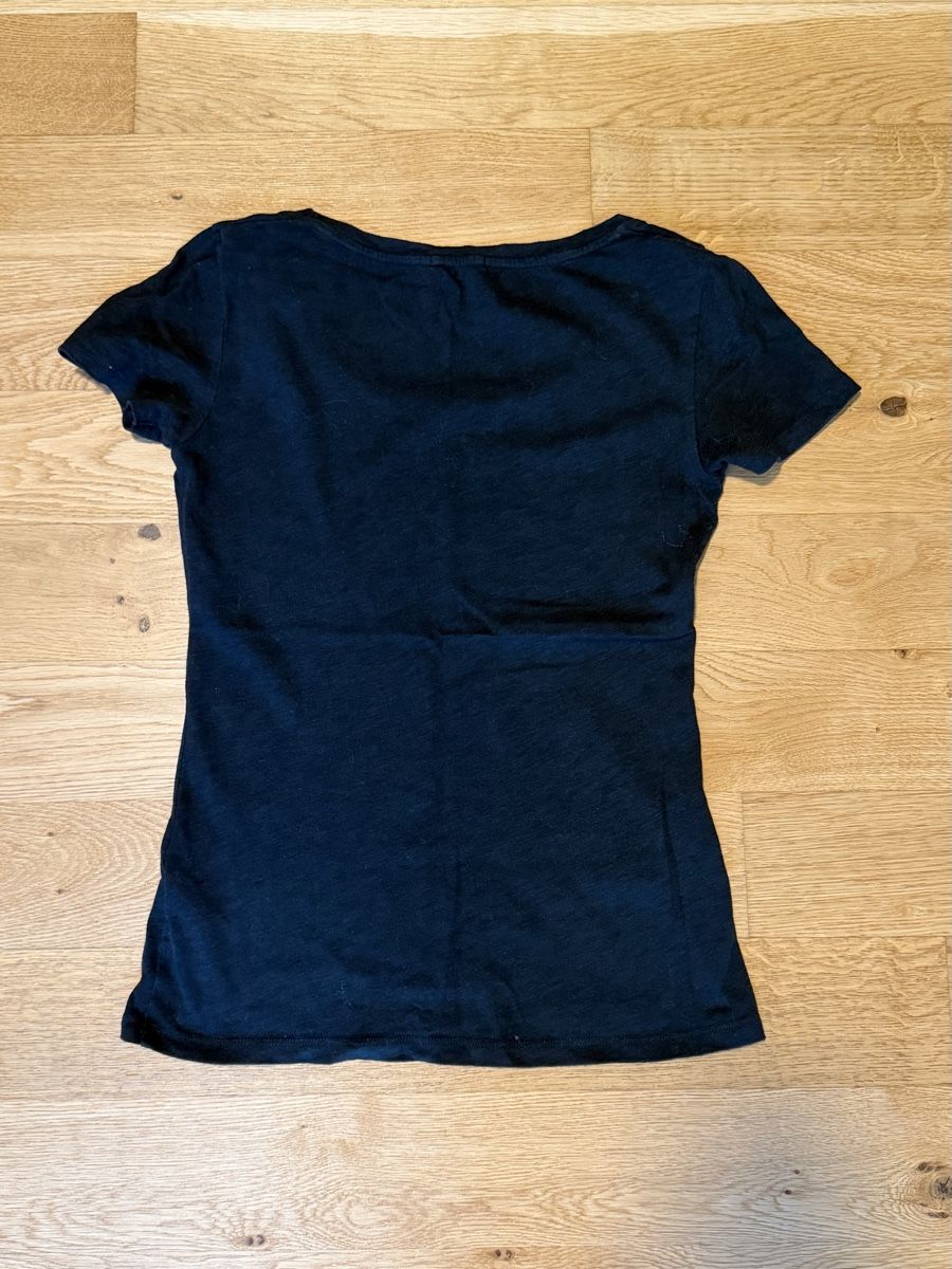 Drykorn T-shirts: SCHWARZES DRYKORN T-SHIRT – D'occasion à Zürich par dbu_s8p2 2