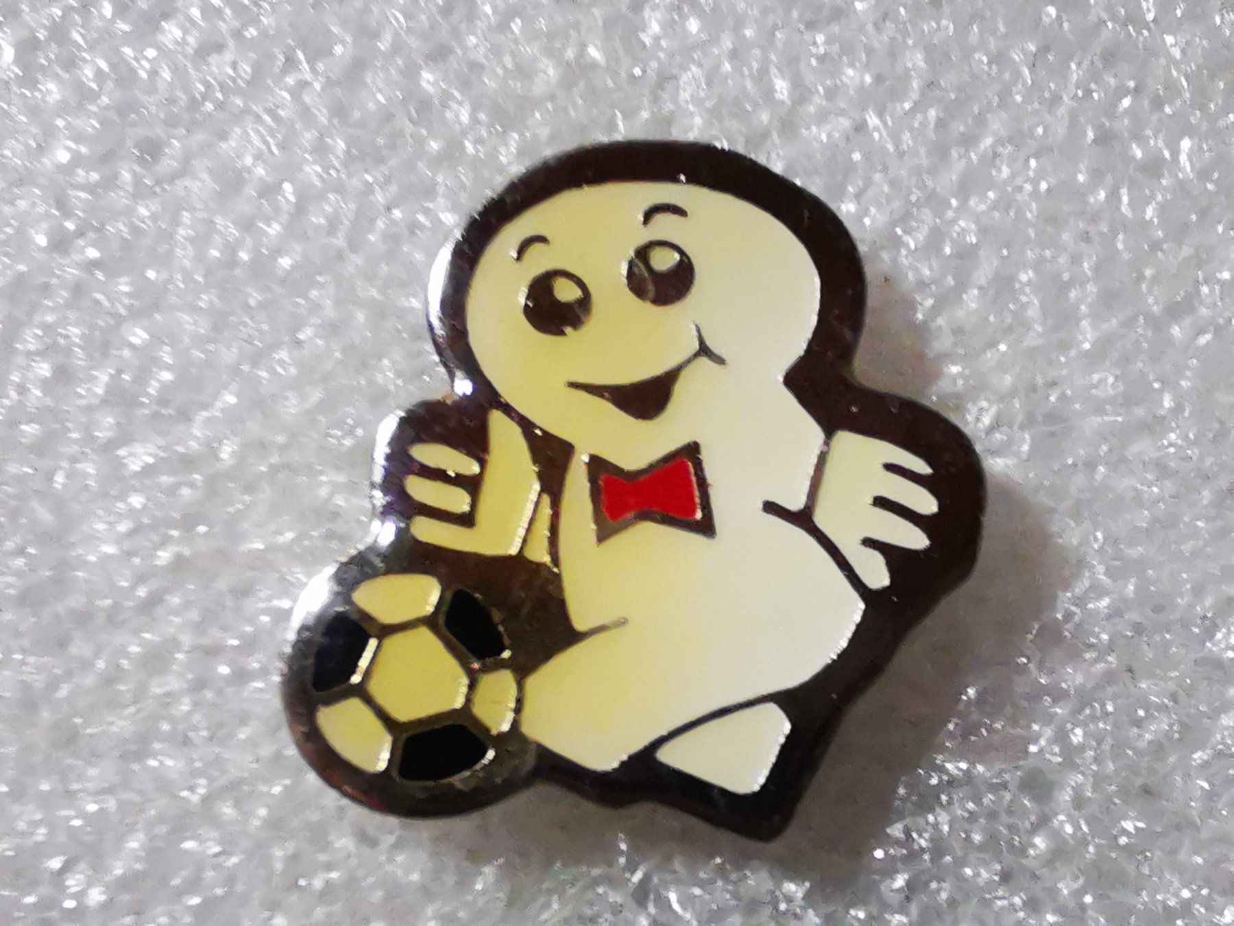 Placchette & Badge: Ansteckpin 159: Maga Bio – Usato da Oppligen venduto da Pin-Fall-Shop