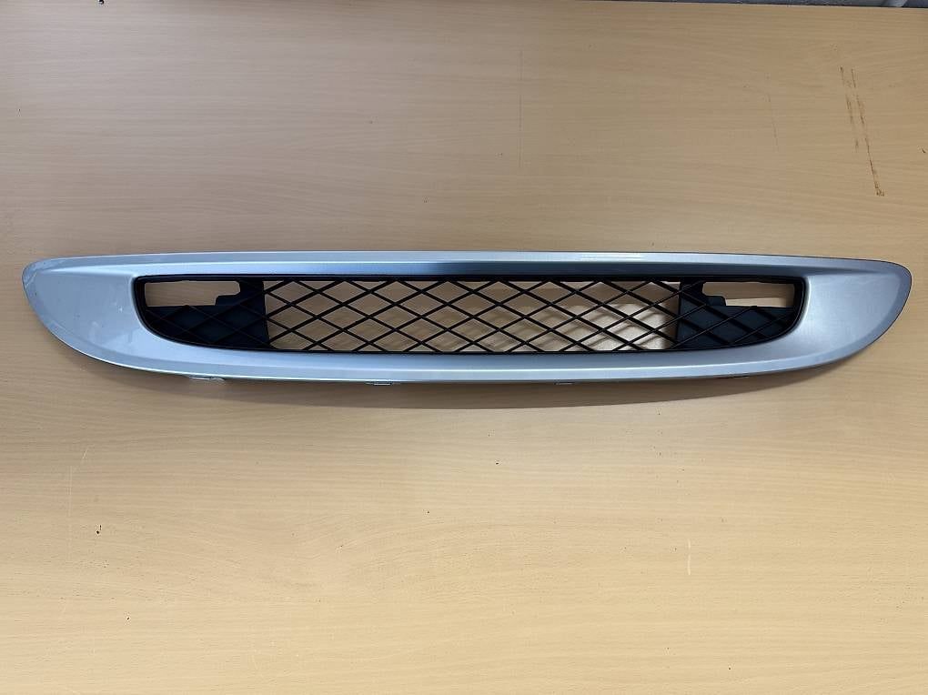 Toutes les pièces auto: Smart fortwo Kühlergrill – D'occasion à Dottikon par ale_k2pp