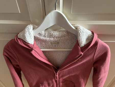 Für Girls: Sweatjacke mit Teddy-Fleece-Futter, Gr. 140