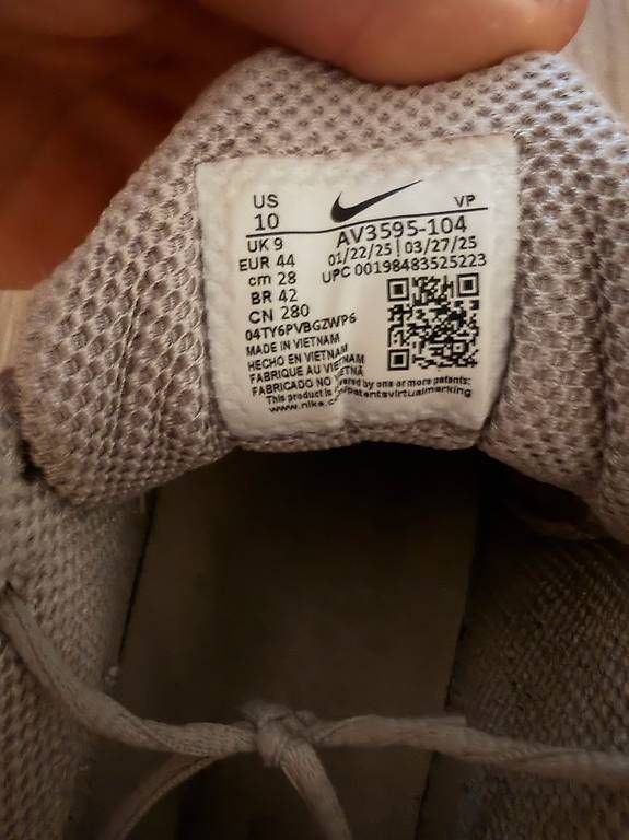 Scarpe da uomo: Shoxs Nike gebraucht – Usato da Bern venduto da Finn_Zuercher69336 2