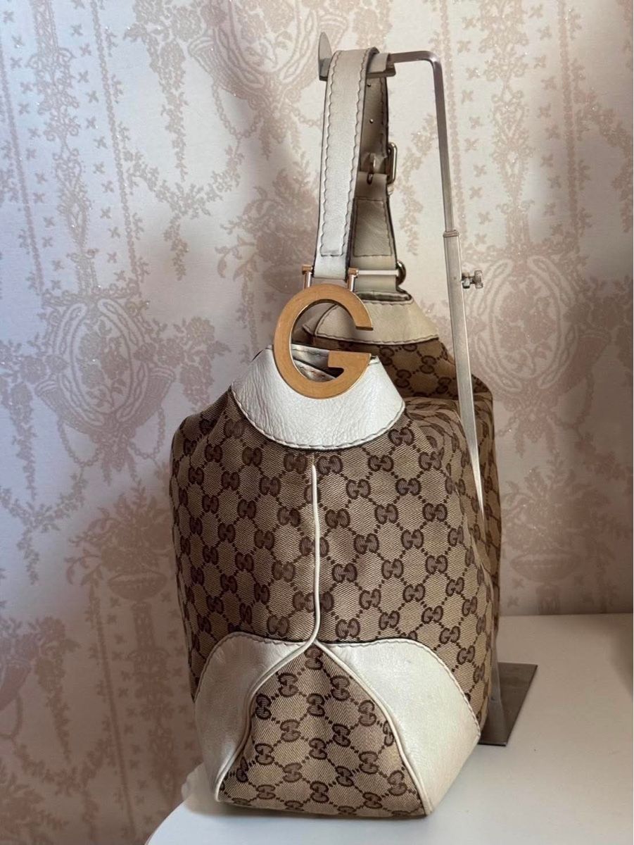 Gucci Borse da donna: Gucci Monogram Medium Charlotte Hobo Off White – Usato da Buch am Irchel venduto da Pukpan_99 2