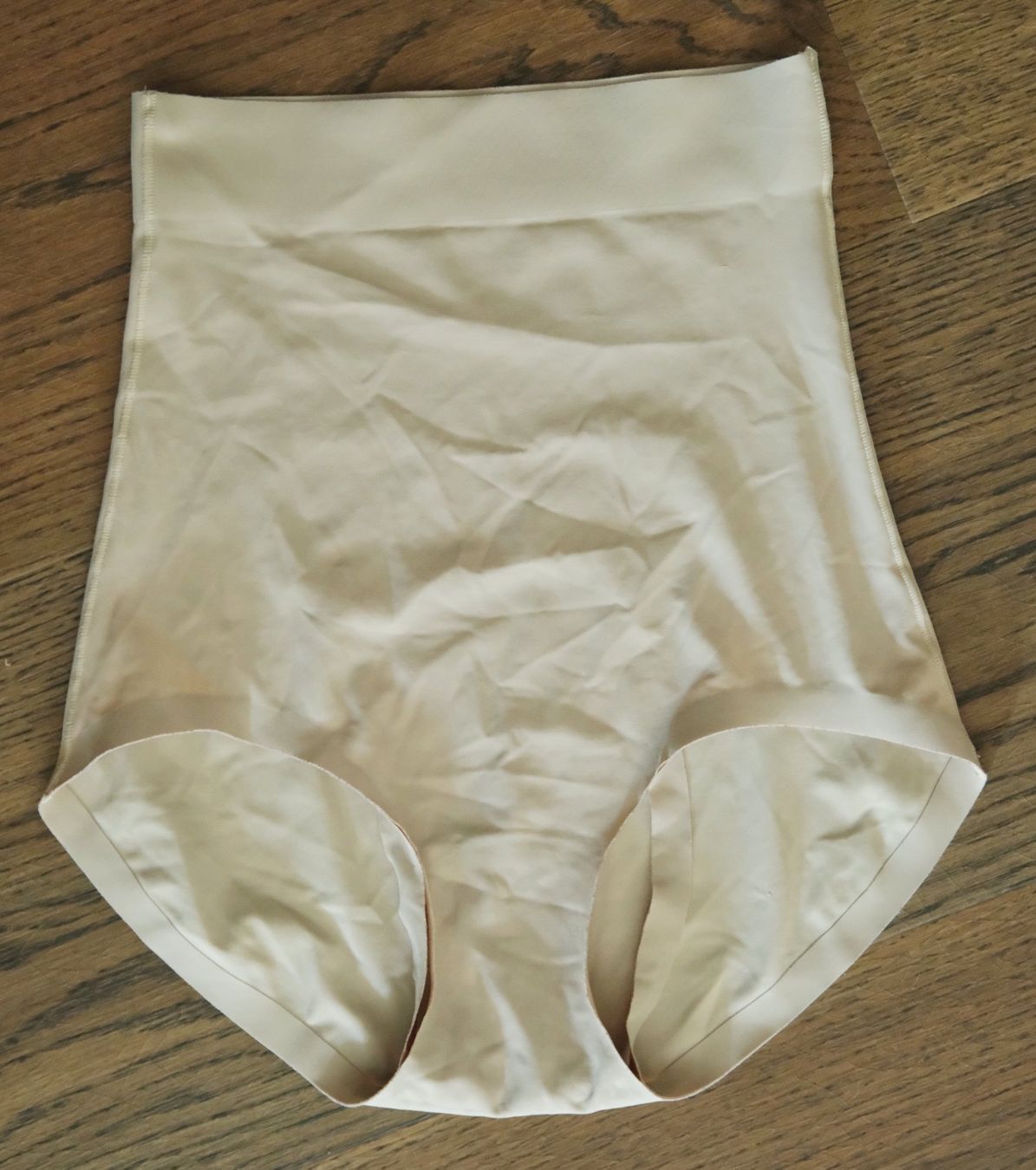 Sonstige Unterwäsche: Shapewear Unterhose Beige Gr. one size – Neu (gemäss Beschreibung) aus Winkel von man_2qfr