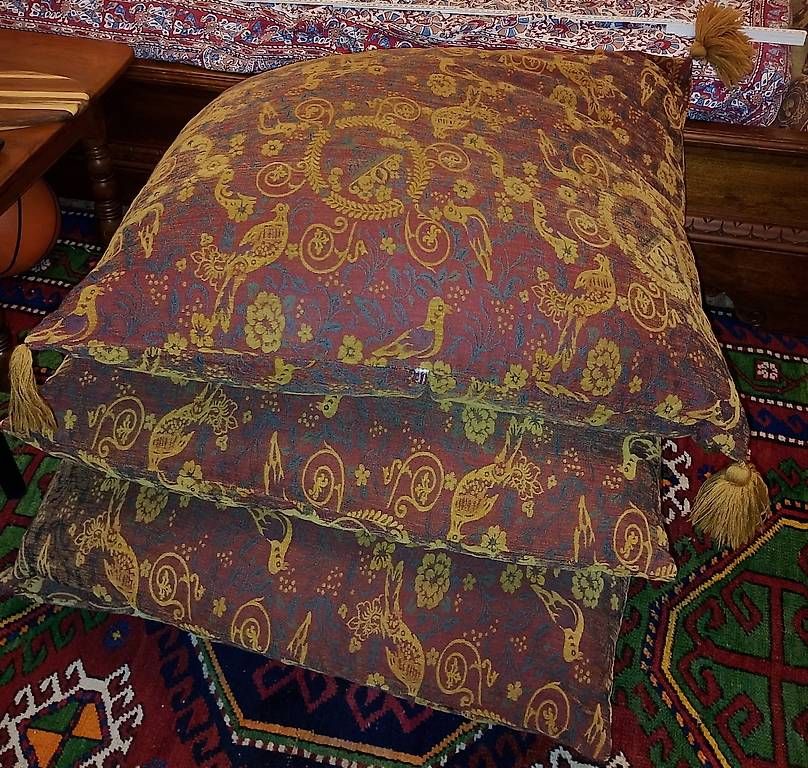 Coussins: 2 Cuscini tipo Pouf 80x80 – D'occasion à Massagno par Nuuuk