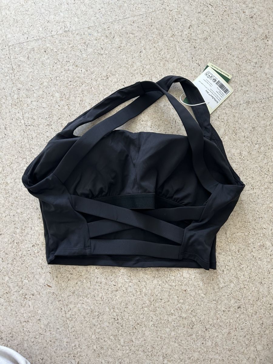 Halara Top: NEU Sportoberteil M - schwarz – Nuovo e nell'imballaggio originale da Oberengstringen venduto da RebiSteen 2