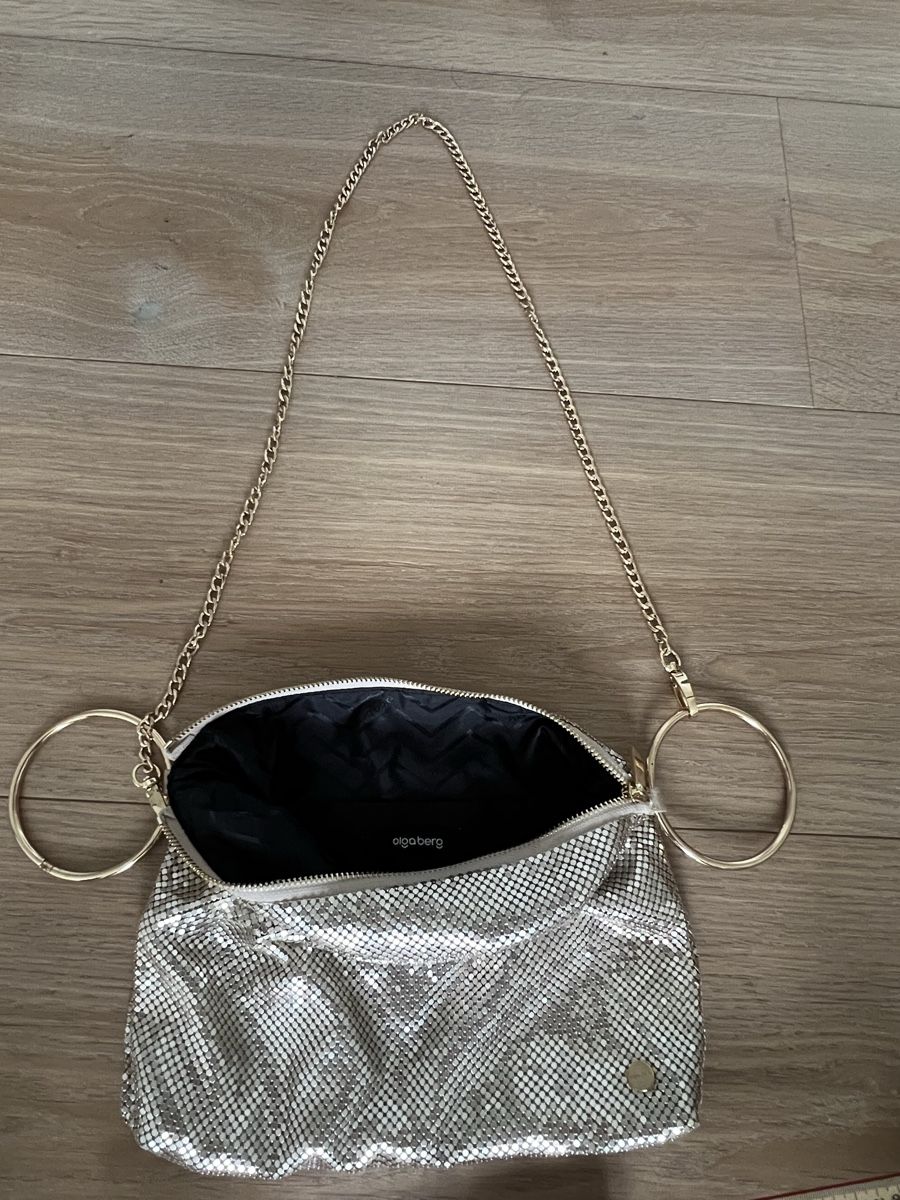 Taschen für Damen: Marke Olga Berg, Chice Abendtasche, Gold-Mesh – Gebraucht aus Ennetbürgen von nat_8vld 4