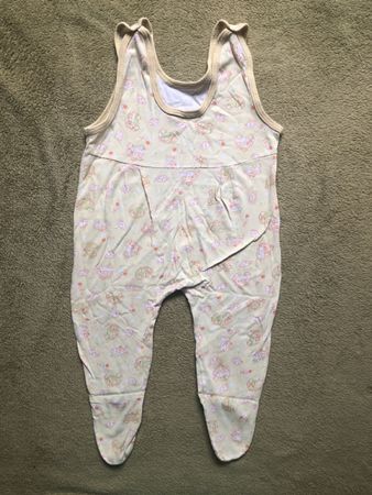 Süsser Baby Strampler Gr. 68 beige mit Muster