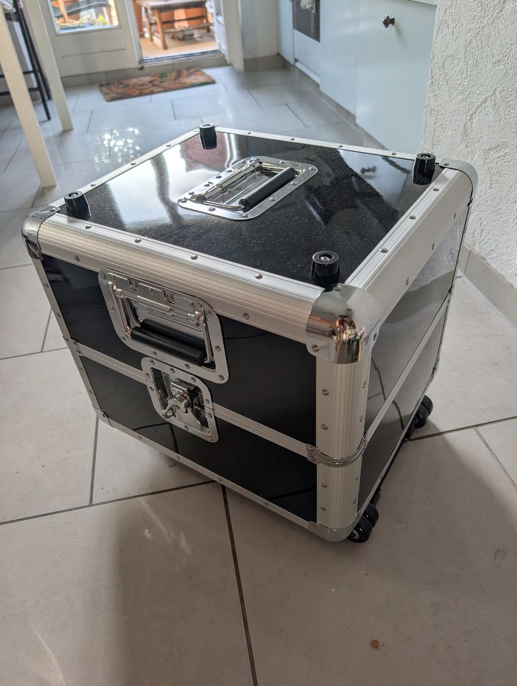 Vinyles: Reloop 120 record case – Neuf (Voir description) à Zürich par ziv_blw7