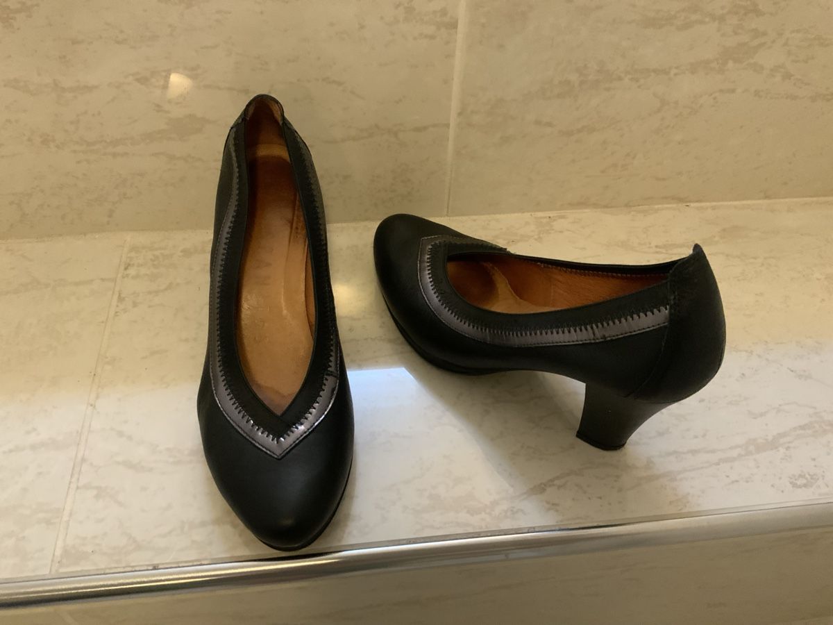 Damenschuhe: Hispanitas Pump, Leder, Size 36 – Gebraucht aus Oberwil BL von xdb_gw6t 2