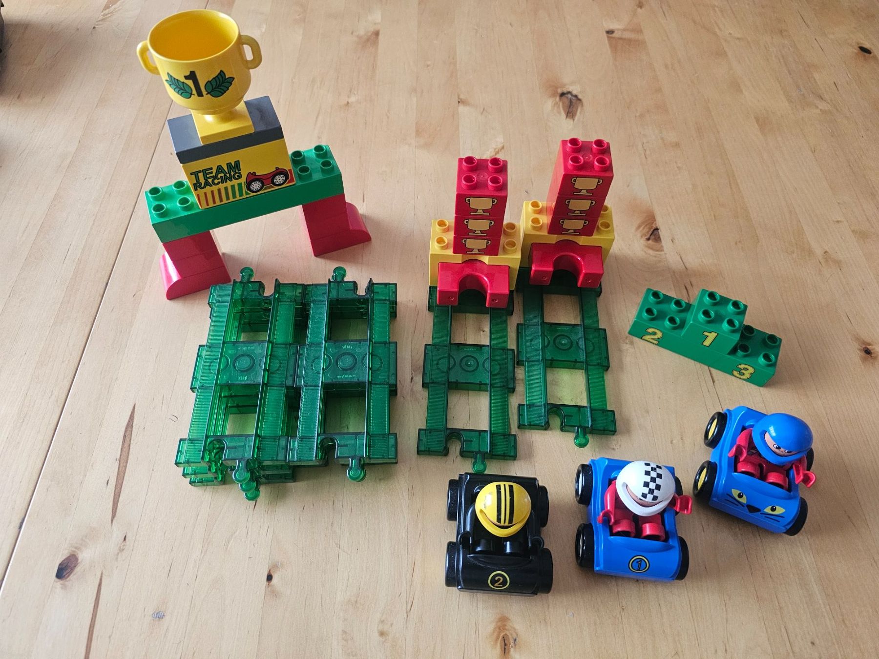 Lego Jouets: Lego Duplo "Team Racing" – D'occasion à Boll par mcsaendy 1