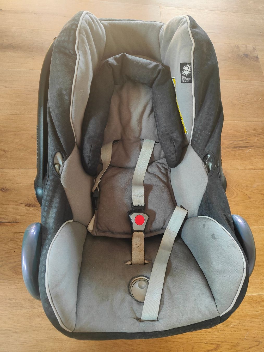 Maxi-Cosi Seggiolini per auto: Kindersitz / Babyschale fürs Auto, inkl. Easyfix, Maxicosi – Usato da Arnegg venduto da mae_bgl5 2