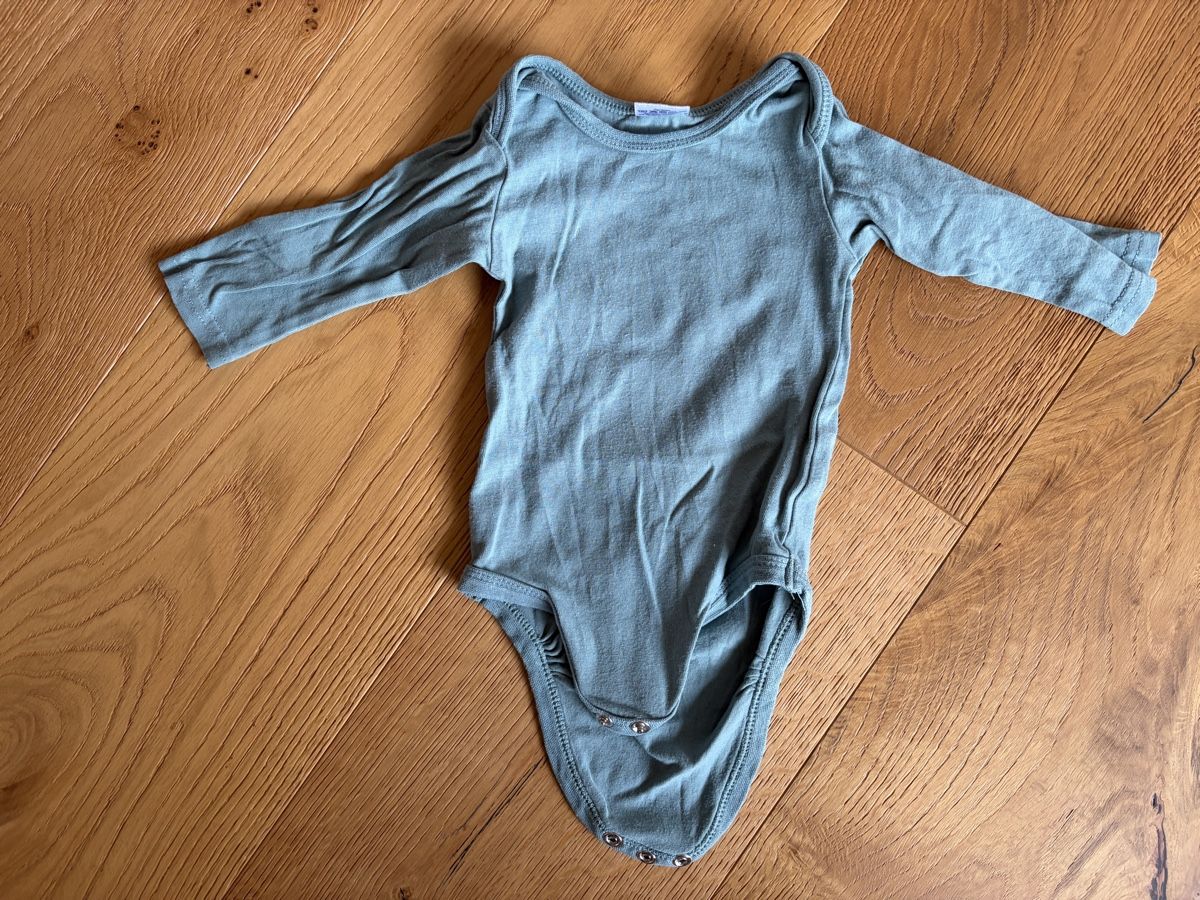 Lotti & Set di vestiti: Langarm Body Grösse 50/56 – Usato da Gähwil venduto da sabu22 5