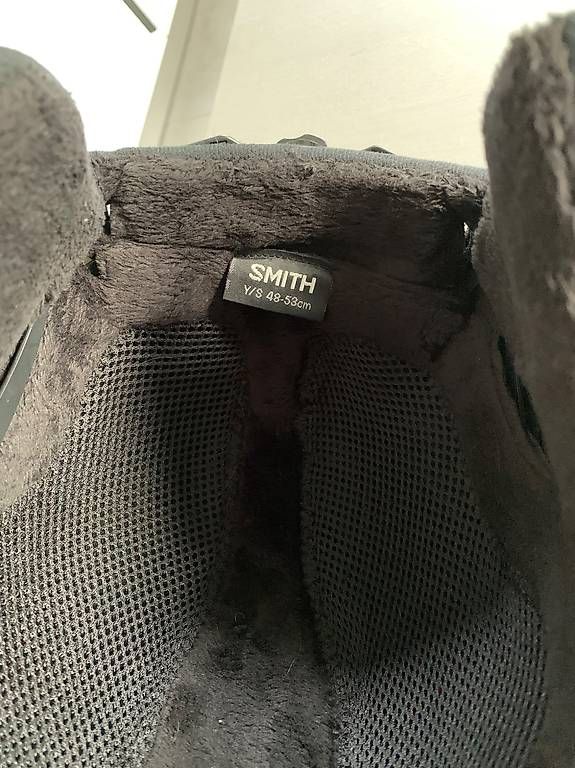 Caschi: Smith Kinder Skihelm und Skibrille – Usato da Altendorf venduto da Pippa4 1