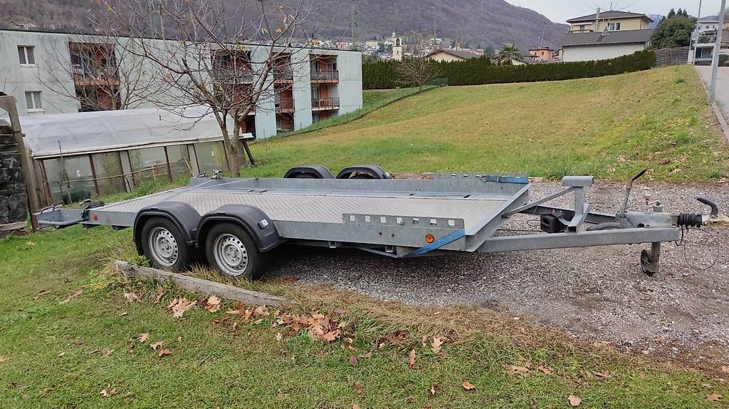Anhänger: Carrello per trasporto auto - Autoanhänger – Gebraucht aus Bironico von nbeyeler